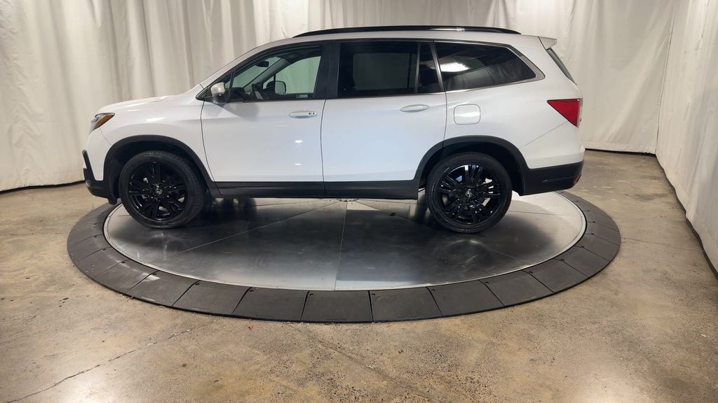 used 2022 Honda Pilot car, priced at $33,792