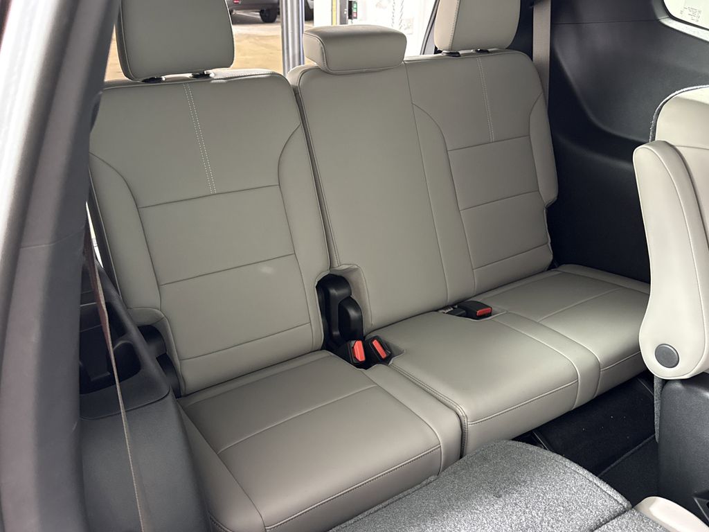 new 2026 GMC Acadia car, priced at $49,525