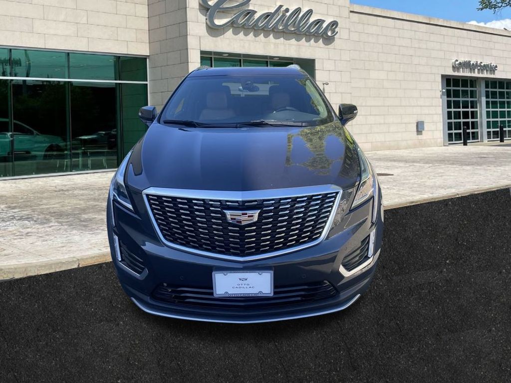 used 2021 Cadillac XT5 car, priced at $30,950