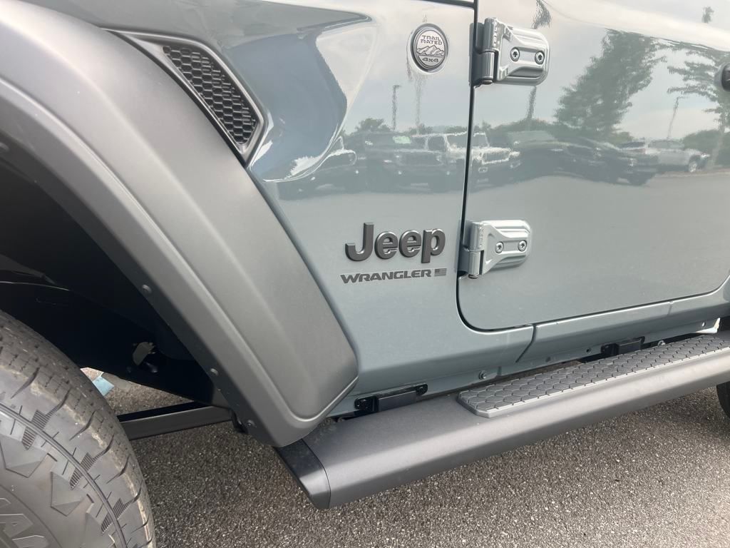 new 2025 Jeep Wrangler car, priced at $34,990