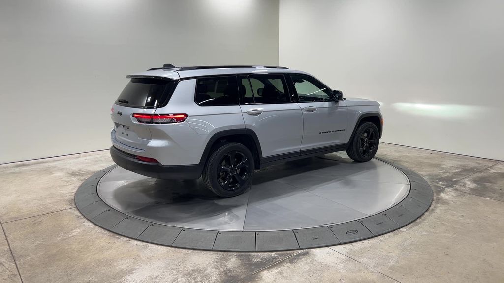 used 2021 Jeep Grand Cherokee L car, priced at $30,454
