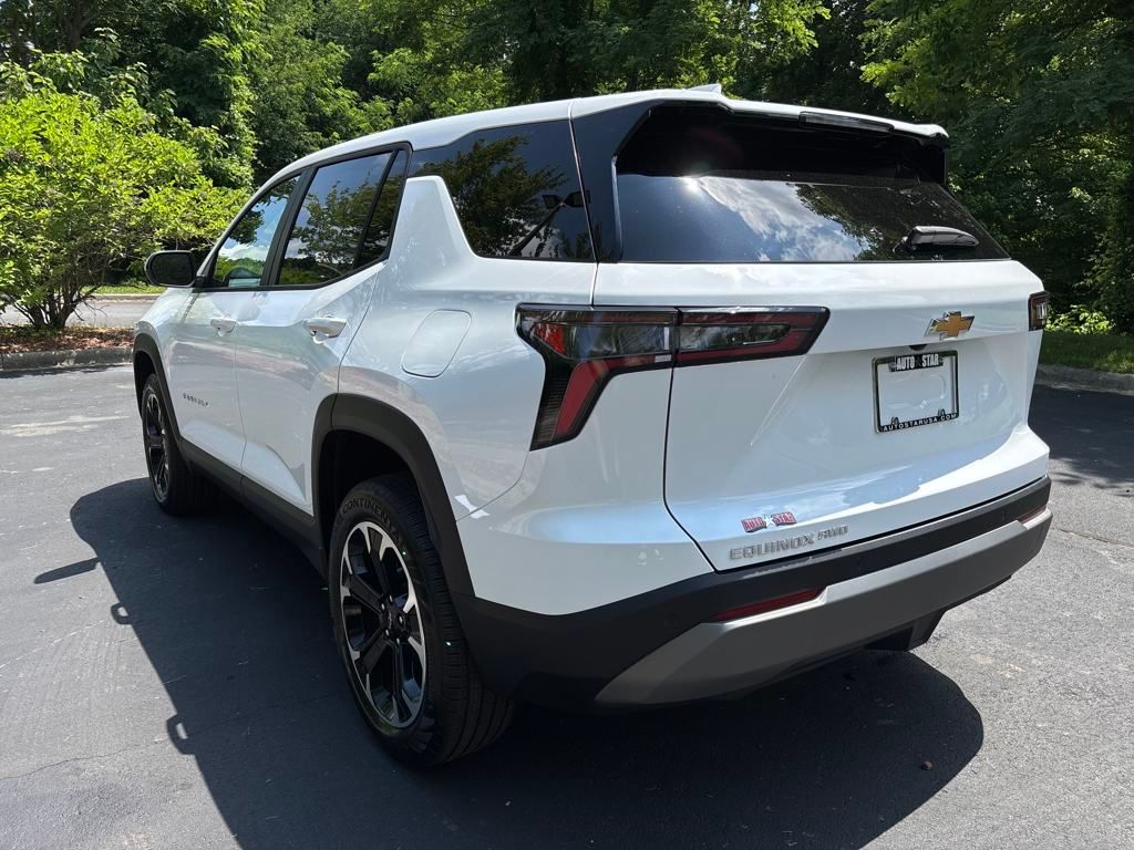 new 2026 Chevrolet Equinox car, priced at $32,595
