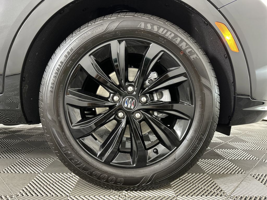 new 2025 Buick Envista car, priced at $29,570