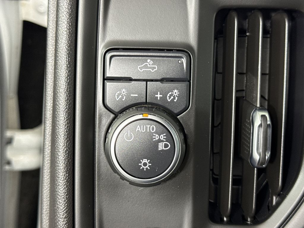 used 2021 Chevrolet Silverado 1500 car, priced at $25,997