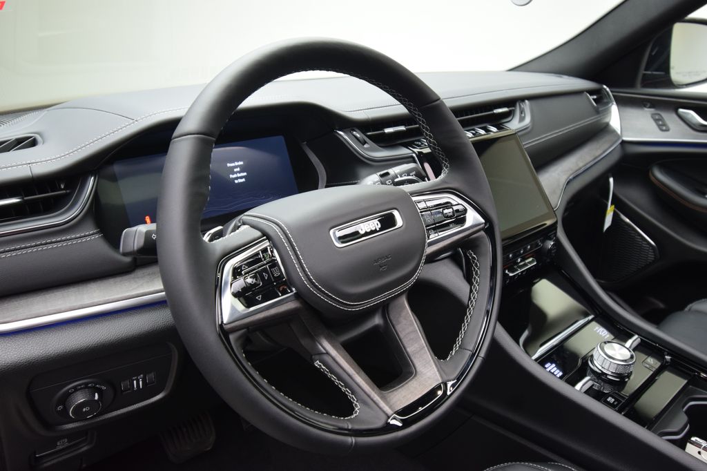 new 2025 Jeep Grand Cherokee L car, priced at $57,219