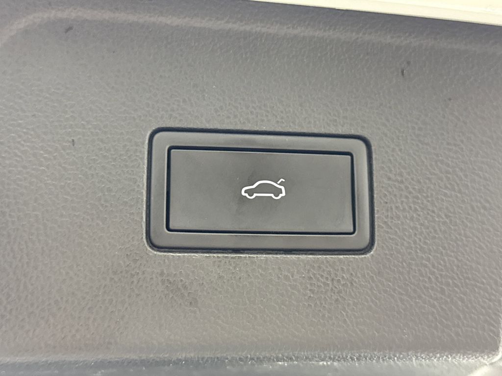 used 2024 Volkswagen Atlas car