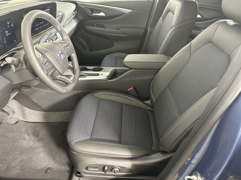 new 2025 Buick Envista car, priced at $27,375