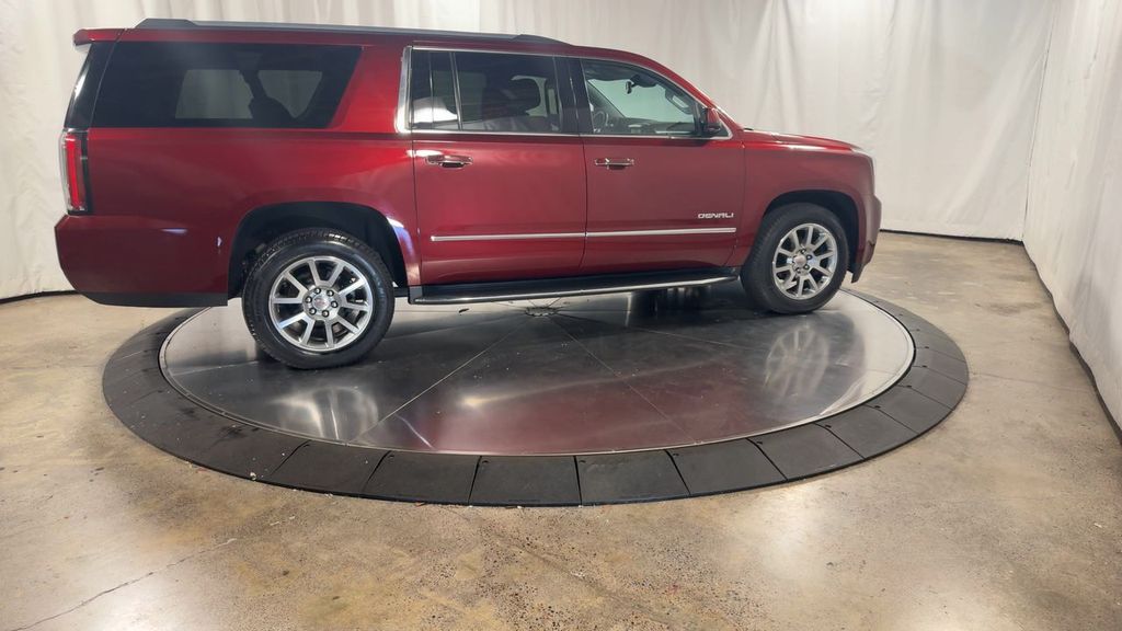 used 2020 GMC Yukon XL car, priced at $41,991