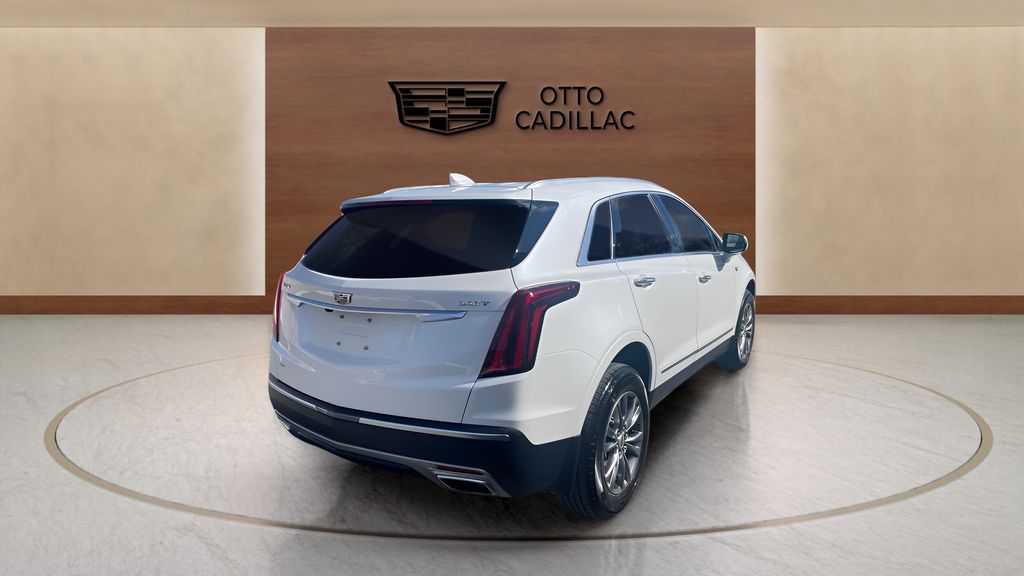 used 2022 Cadillac XT5 car, priced at $37,500