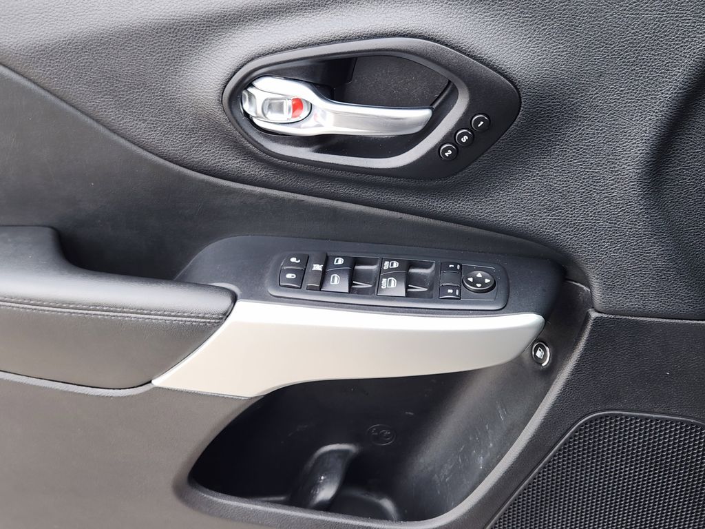 used 2017 Jeep Cherokee car, priced at $17,691