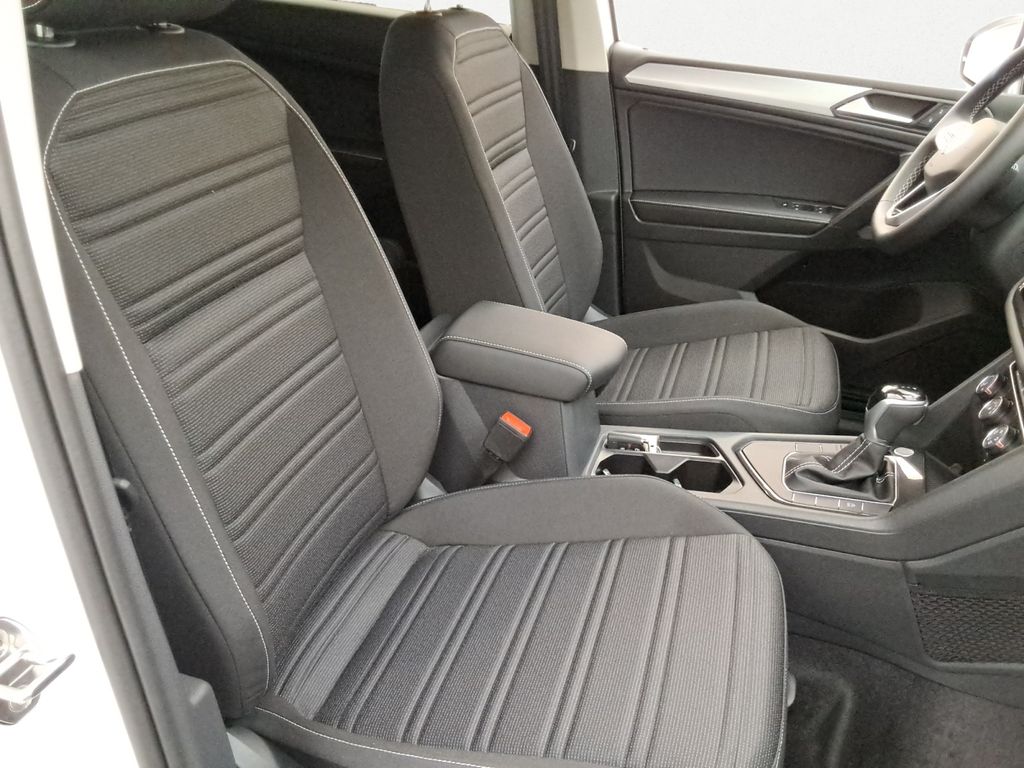used 2024 Volkswagen Tiguan car