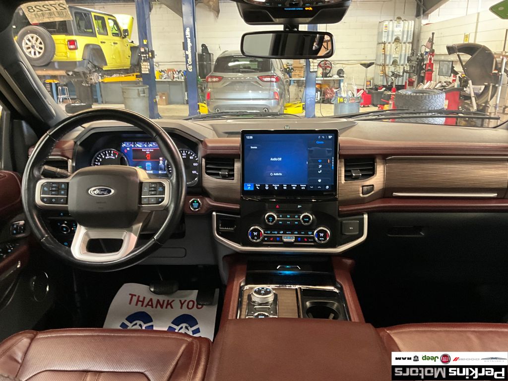 used 2023 Ford Expedition car, priced at $42,738
