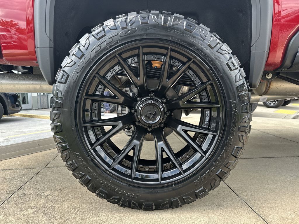new 2025 GMC Sierra 2500HD car, priced at $87,084