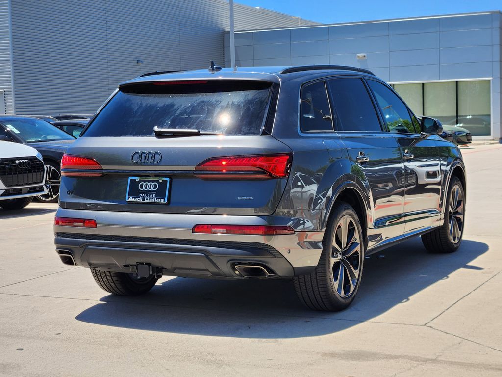 new 2025 Audi Q7 car, priced at $77,840