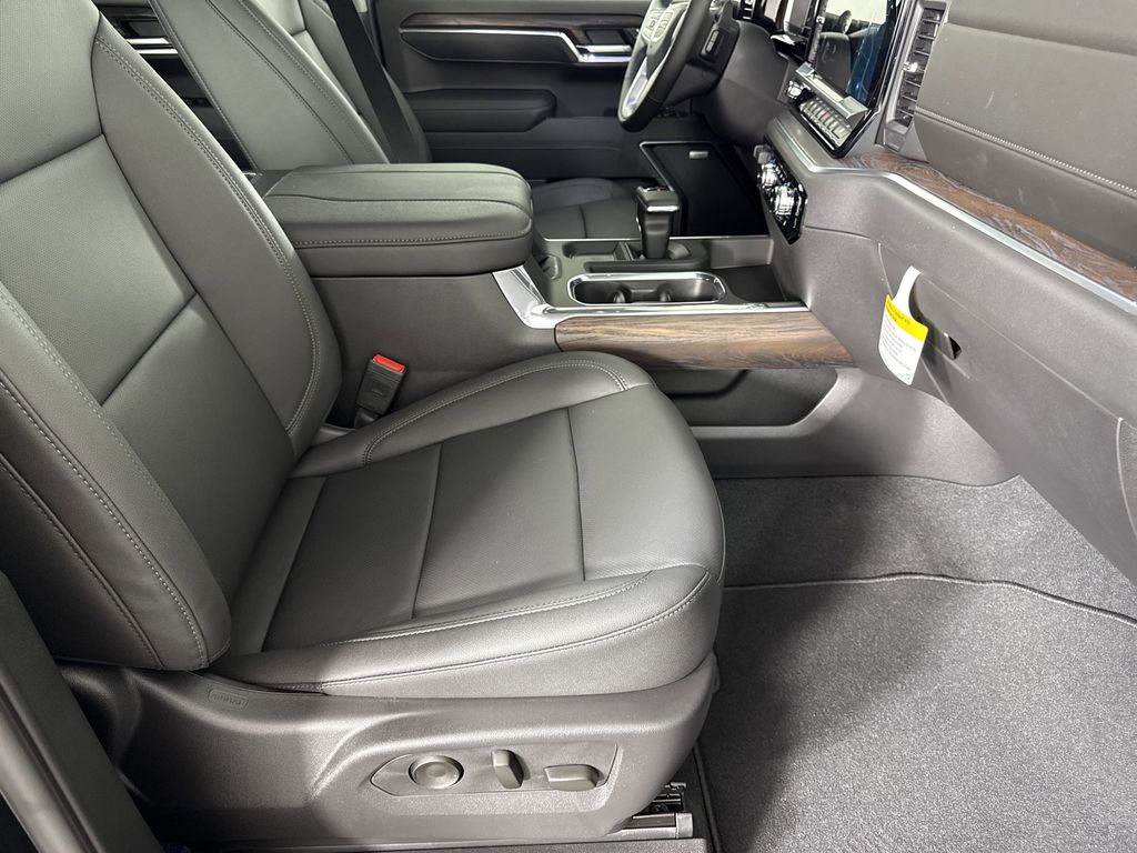 new 2025 GMC Sierra 1500 car, priced at $58,119