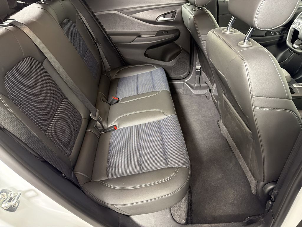 new 2025 Buick Envista car, priced at $24,280