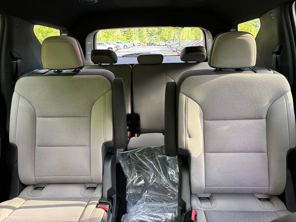 new 2025 Chevrolet Traverse car, priced at $44,695