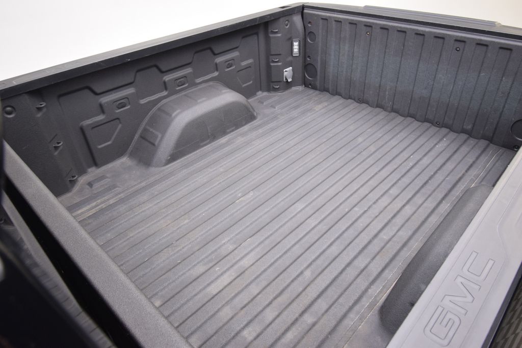 used 2024 GMC Sierra 1500 car, priced at $50,400