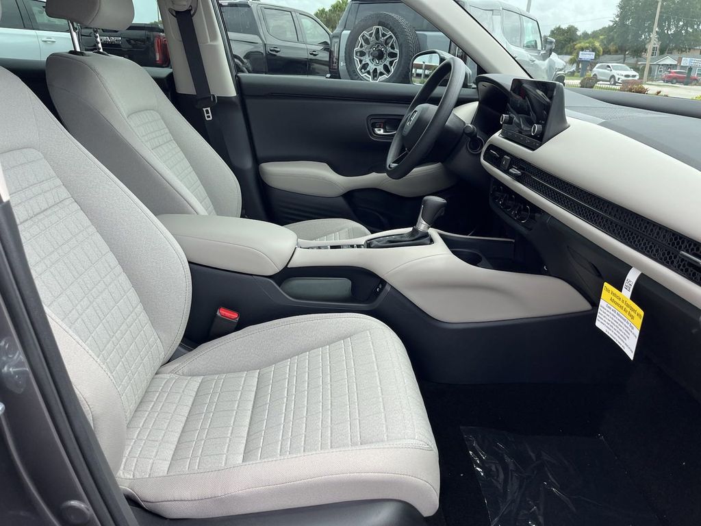 new 2025 Honda HR-V car, priced at $25,723