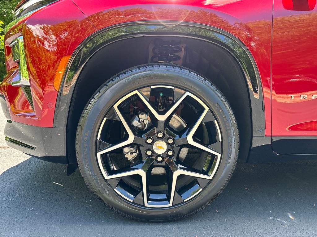 new 2025 Chevrolet Traverse car, priced at $59,290