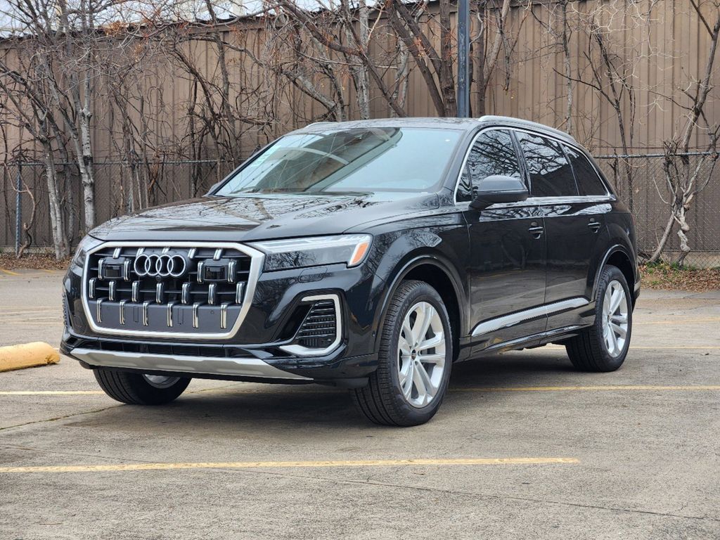 new 2025 Audi Q7 car, priced at $75,890
