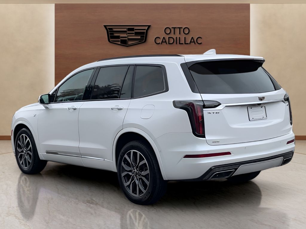 used 2021 Cadillac XT6 car, priced at $33,490