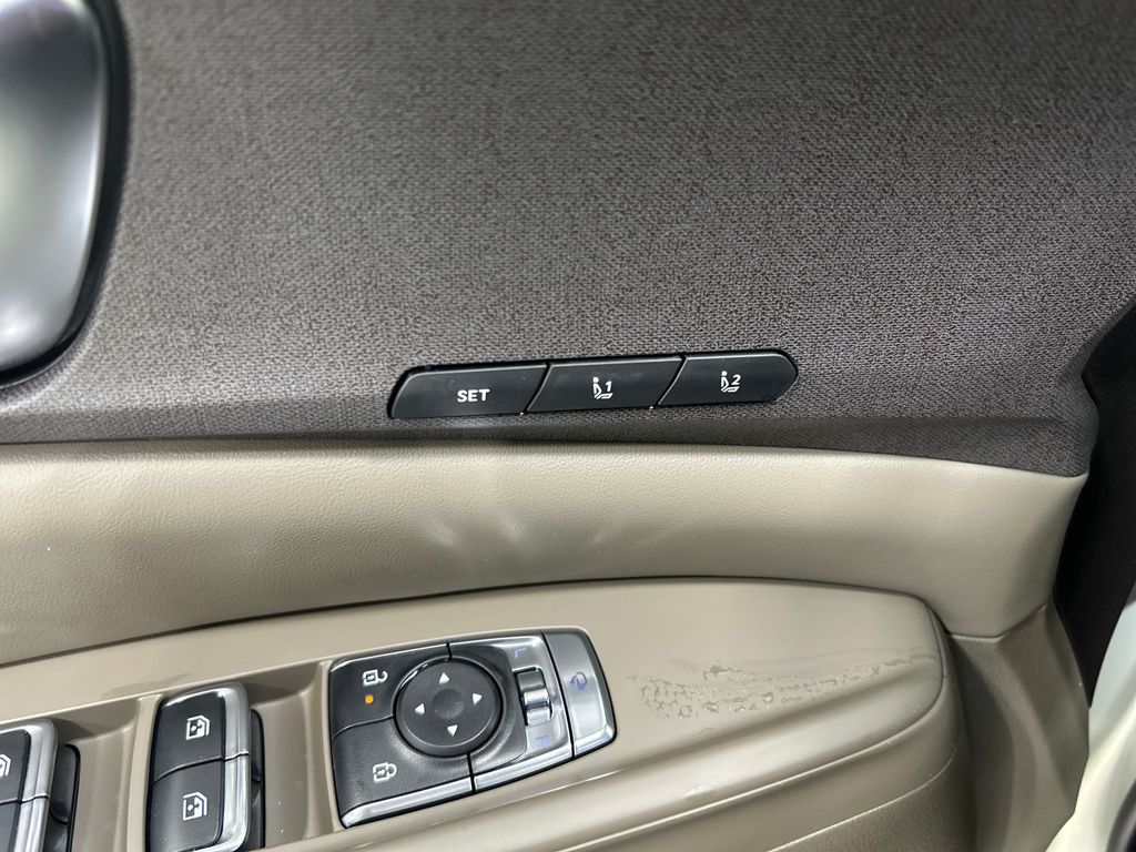 new 2026 Kia Carnival Hybrid car, priced at $43,570