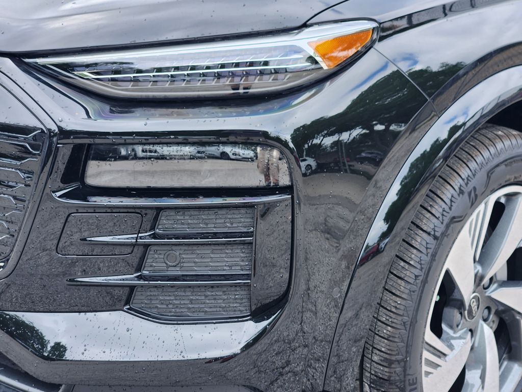 new 2025 Audi e-tron car, priced at $77,840