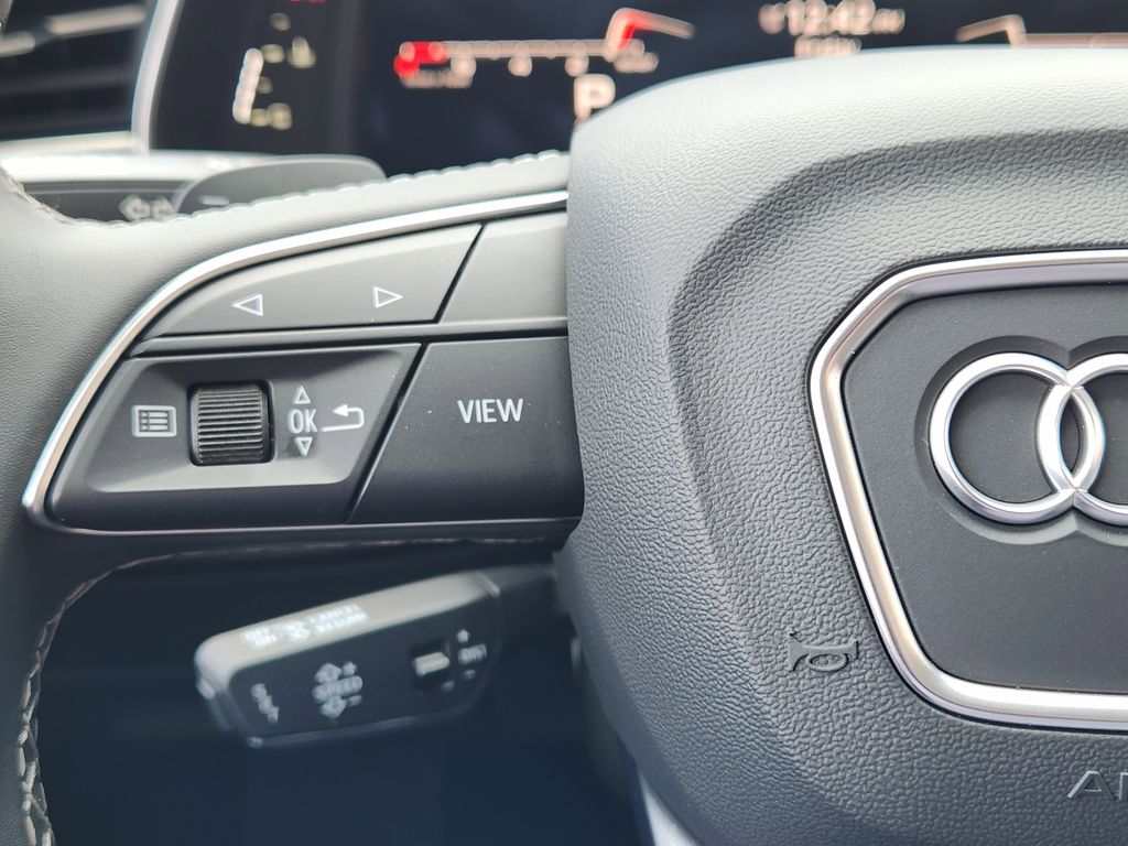 used 2025 Audi Q7 car, priced at $57,991