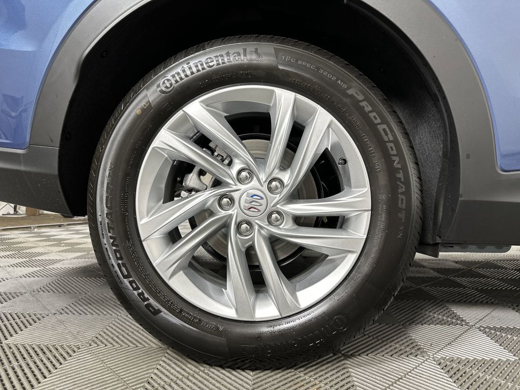 new 2025 Buick Envista car, priced at $27,375