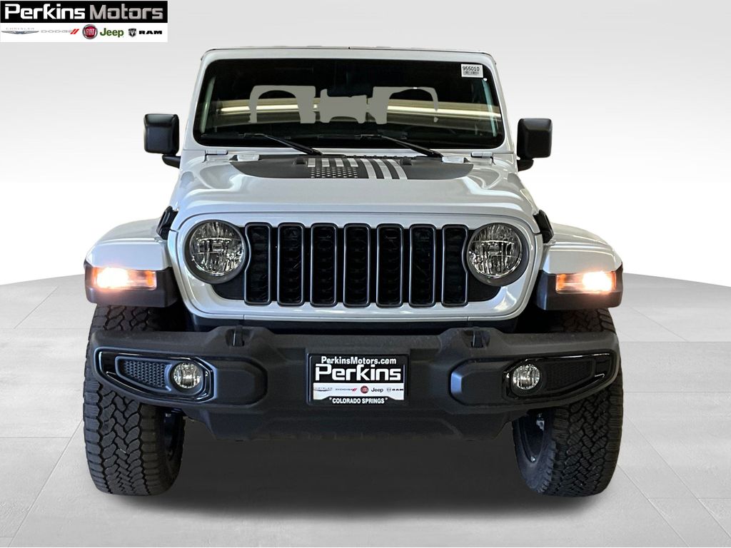 new 2025 Jeep Gladiator car, priced at $39,264