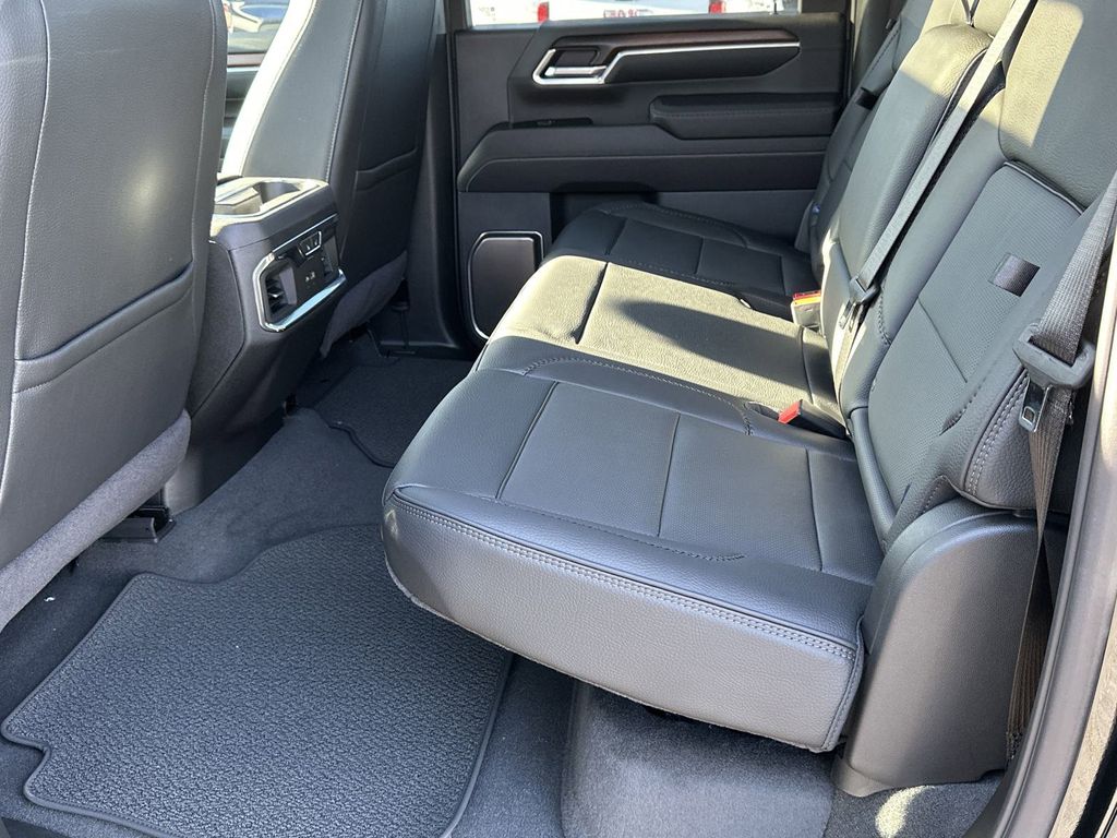new 2025 GMC Sierra 2500HD car, priced at $86,009