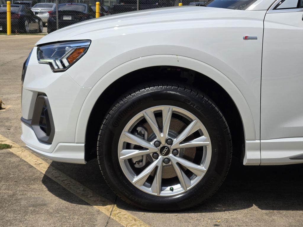 new 2025 Audi Q3 car, priced at $43,715