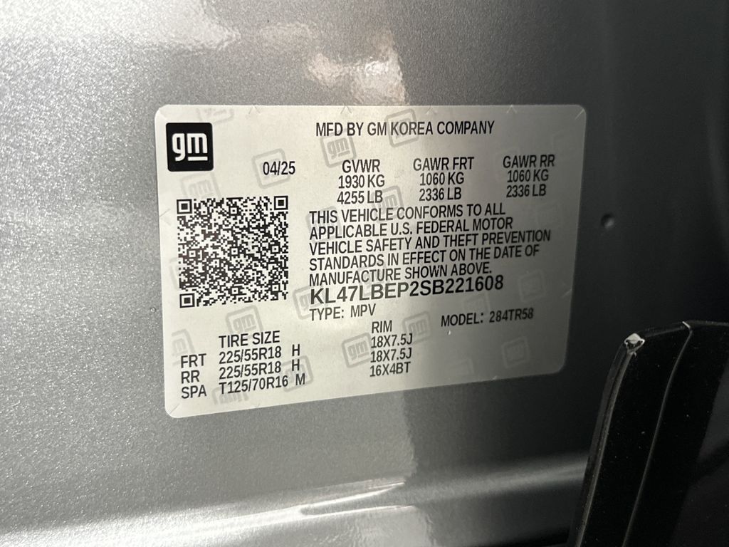 new 2025 Buick Envista car, priced at $29,869