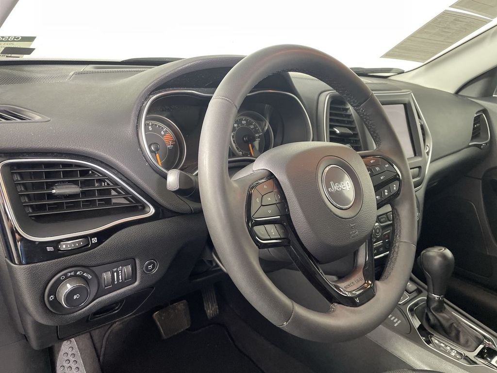 used 2023 Jeep Cherokee car, priced at $20,597