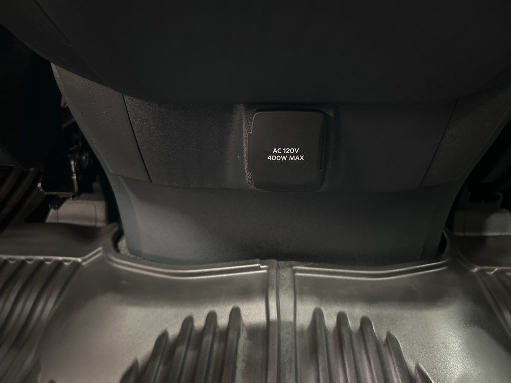 used 2025 Ford Expedition car, priced at $83,462