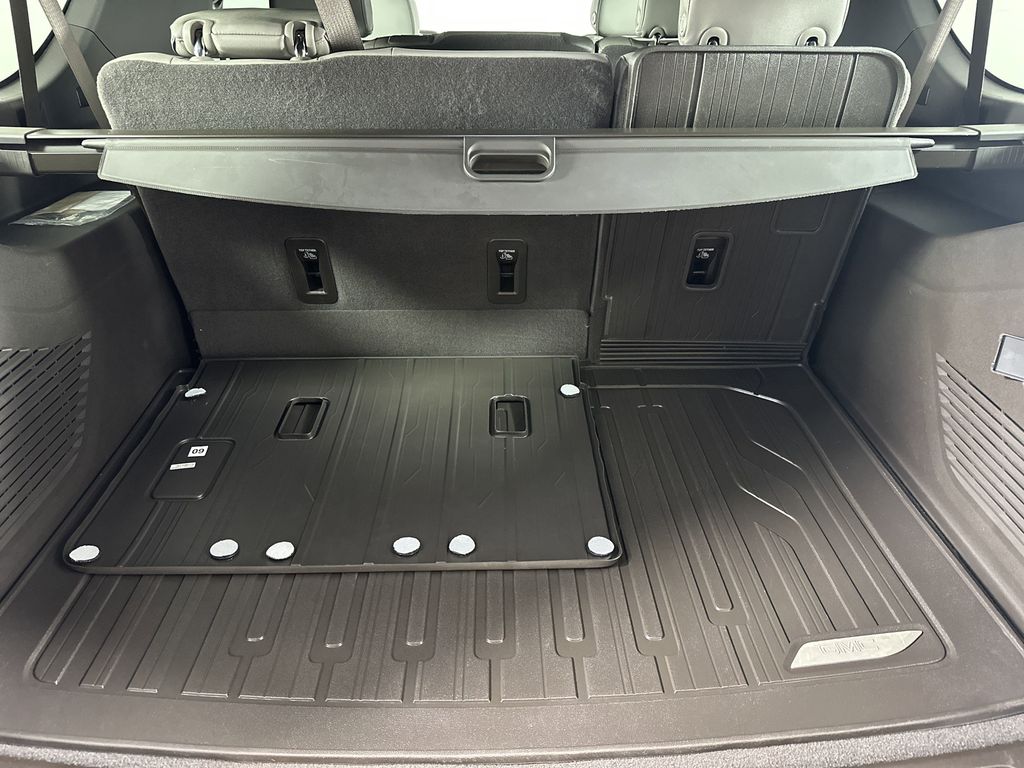 used 2023 GMC Yukon XL car, priced at $61,366