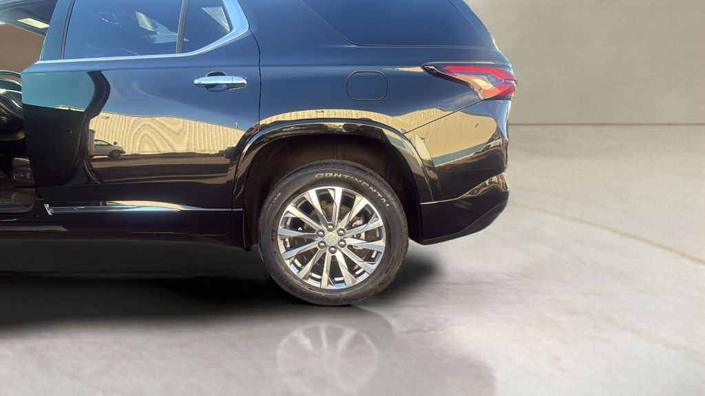 used 2023 Chevrolet Traverse car, priced at $36,800