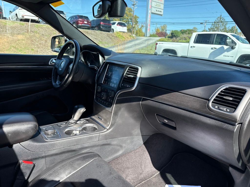 used 2018 Jeep Grand Cherokee car, priced at $20,215