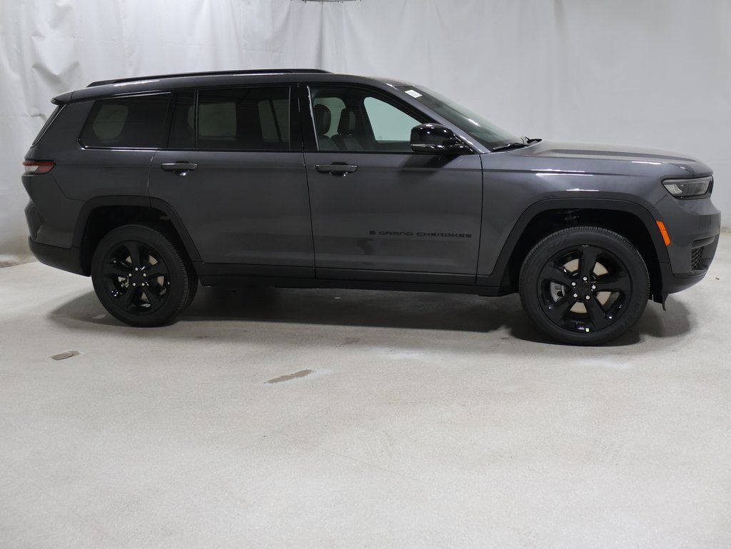 new 2025 Jeep Grand Cherokee L car, priced at $49,175