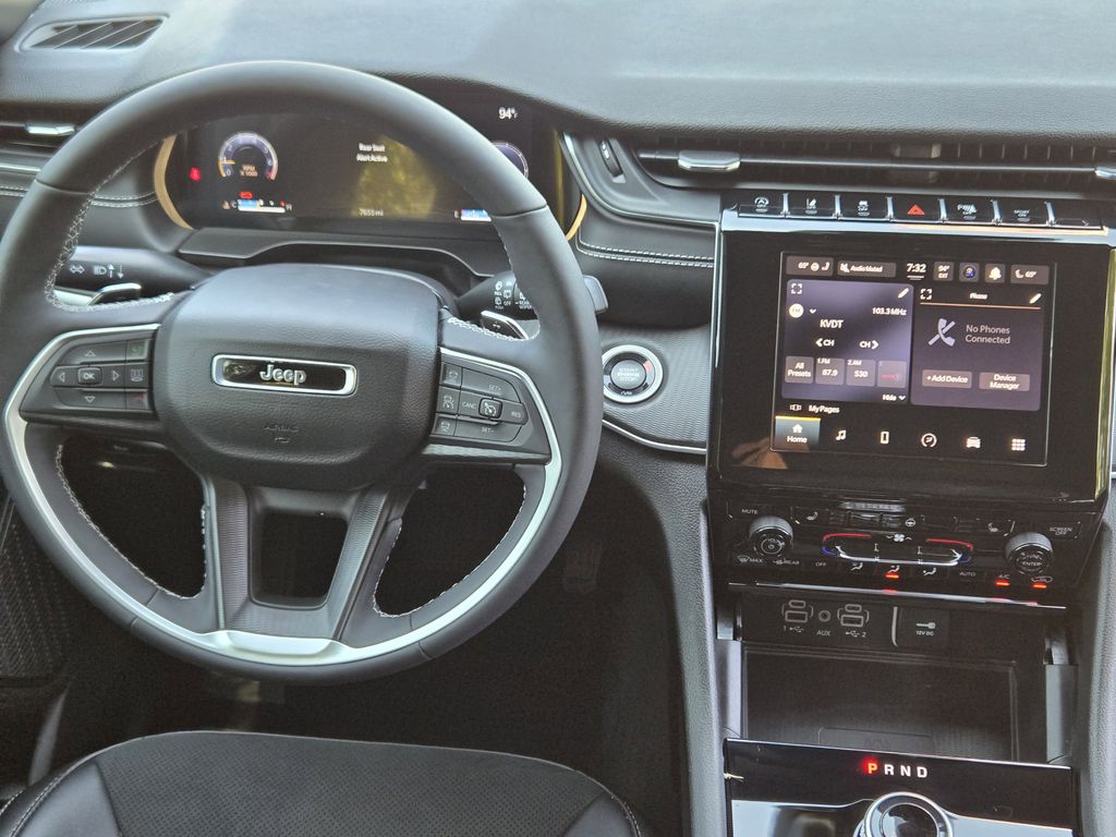 used 2025 Jeep Grand Cherokee car, priced at $35,695