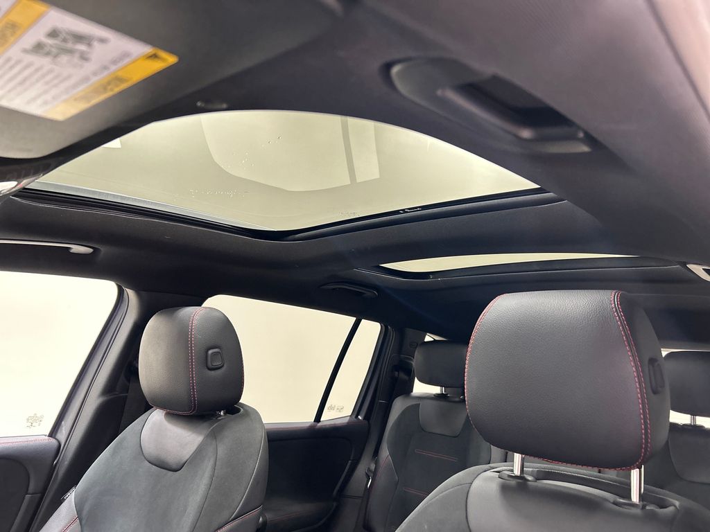 used 2020 Mercedes-Benz GLB car, priced at $24,870
