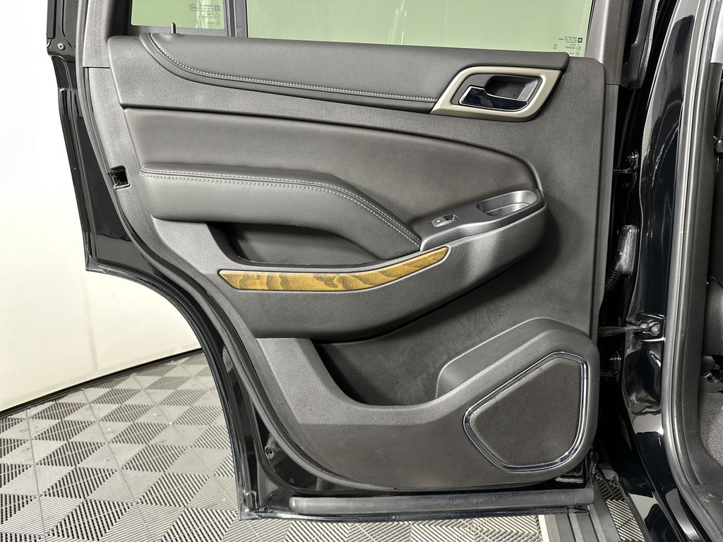 used 2019 GMC Yukon car, priced at $35,999