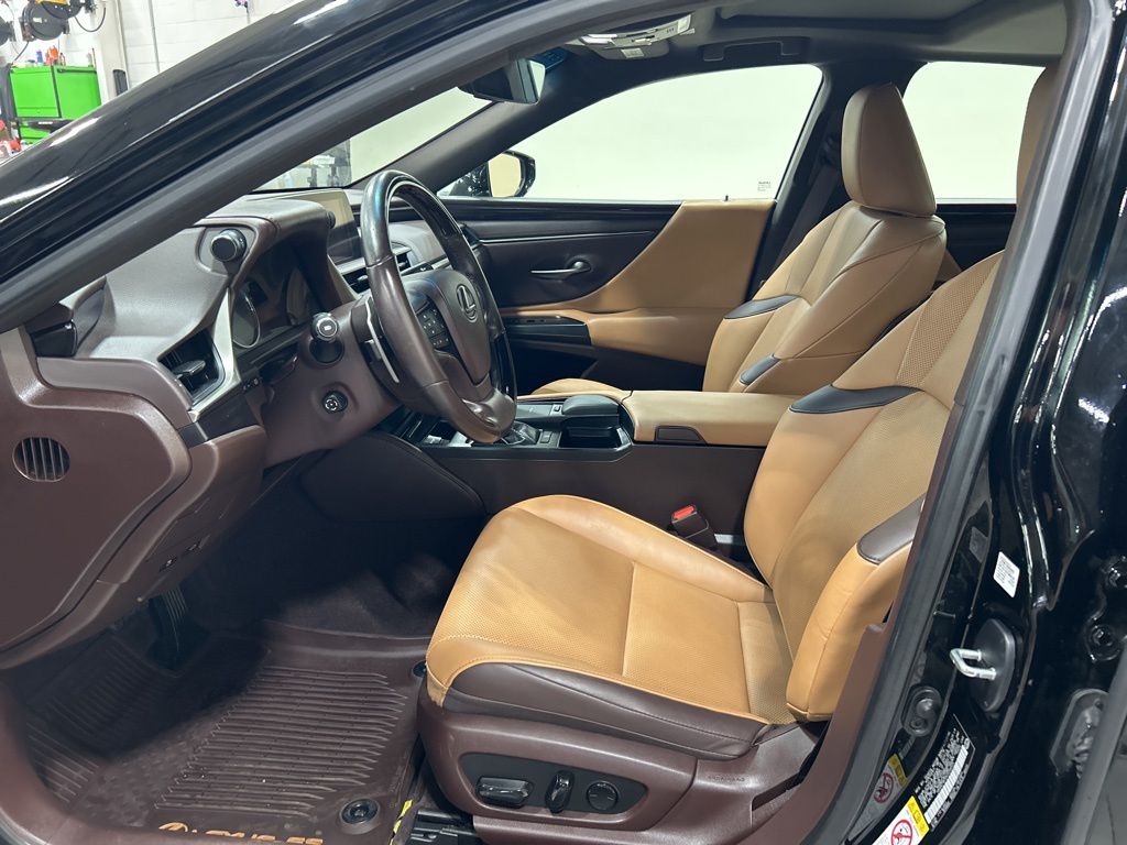 used 2019 Lexus ES car, priced at $25,939