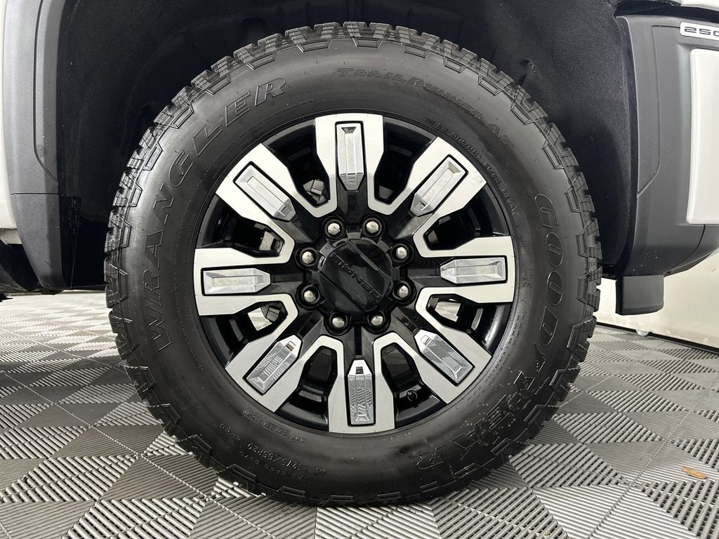 new 2025 GMC Sierra 2500HD car, priced at $86,069