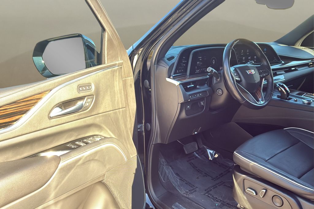 used 2023 Cadillac Escalade ESV car, priced at $70,400