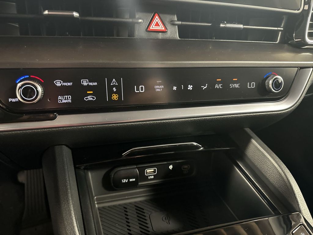 new 2025 Kia Sportage Hybrid car, priced at $33,615