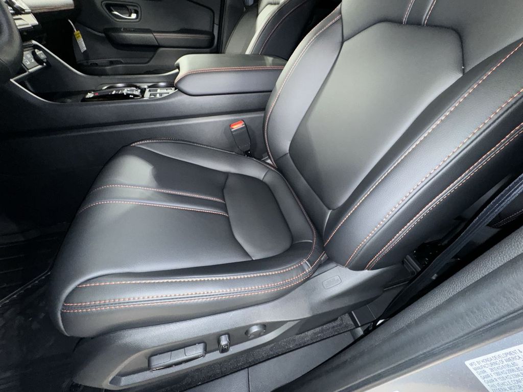 new 2025 Honda Pilot car, priced at $50,895