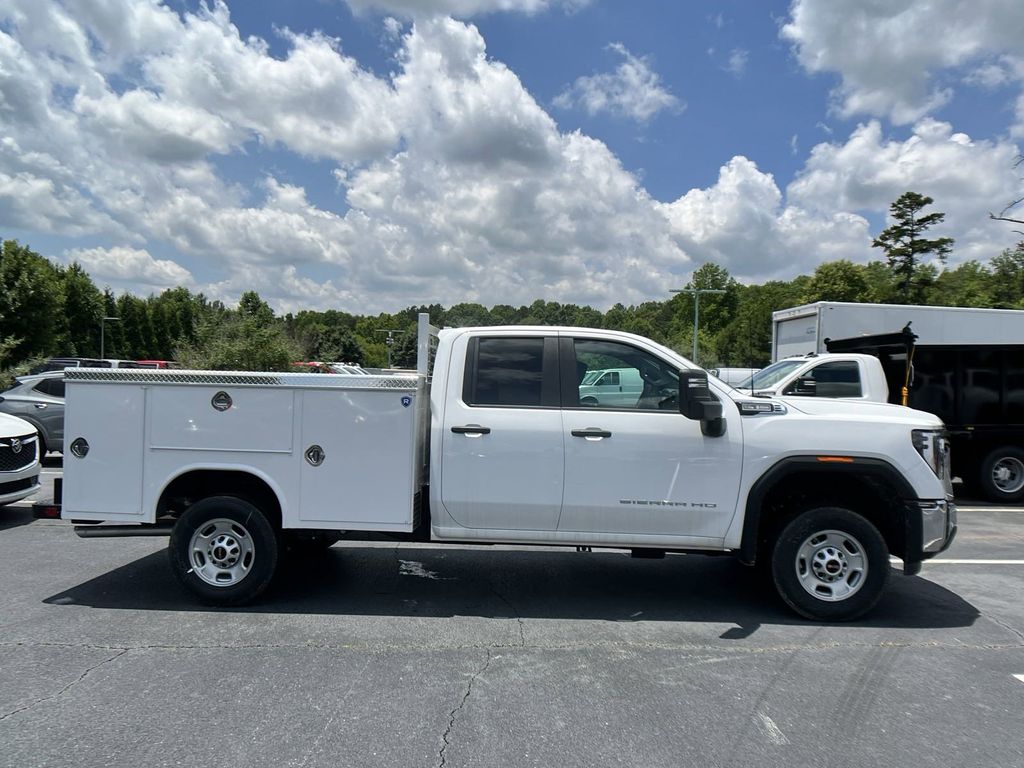 new 2024 GMC Sierra 2500HD car, priced at $46,703