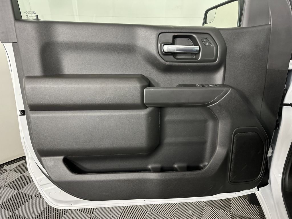new 2025 GMC Sierra 1500 car, priced at $33,145